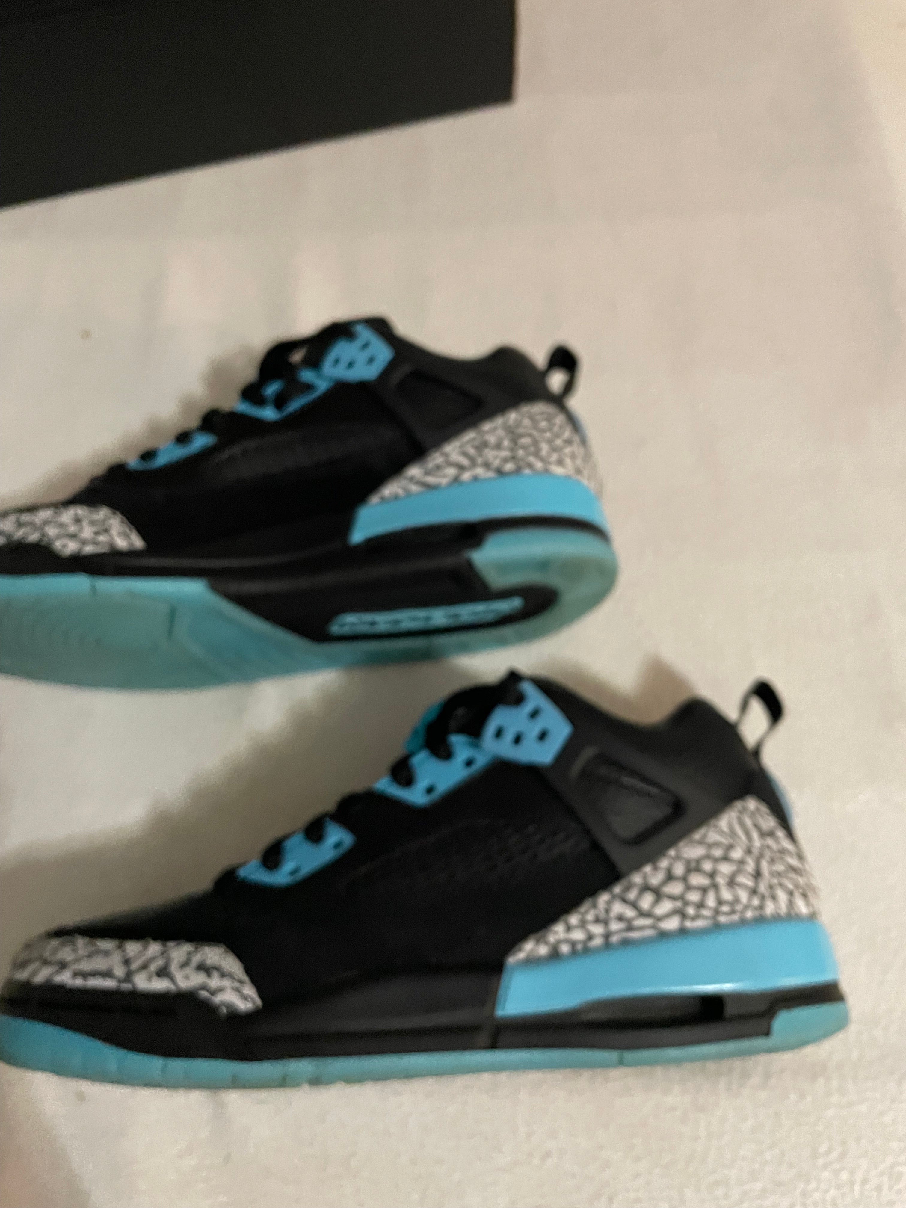 Jordan Spizike Low – Black / Powder Blue