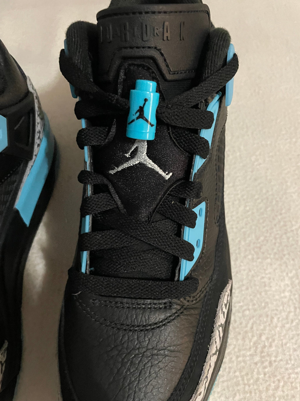 Jordan Spizike Low – Black / Powder Blue